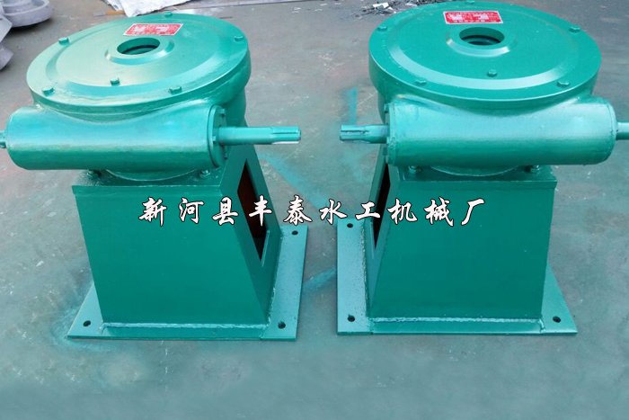 手搖螺桿式啟閉機(jī)1.jpg 手搖螺桿式啟閉機(jī)1.jpg